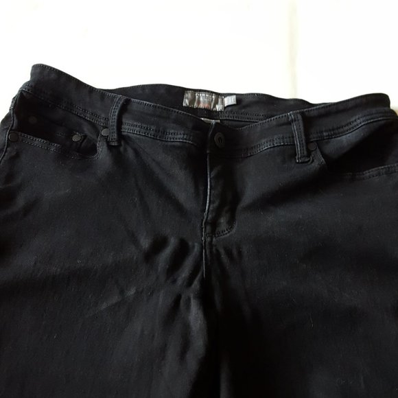 Torrid Black Sateen Stretch Mid Rise Luxe Skinny Jeans - Picture 4 of 6